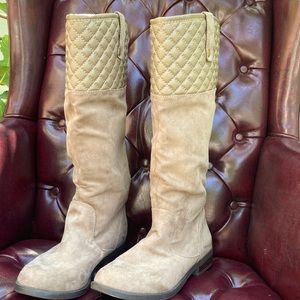 Botas tiro alta casi nuevas